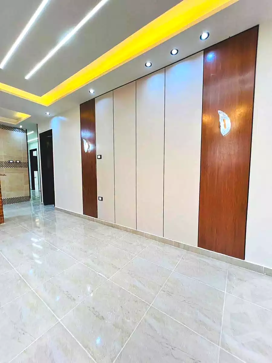 https://aqarmap.com.eg/ar/listing/7106008-for-sale-alexandria-al-agamy-shataa-el-nakheel