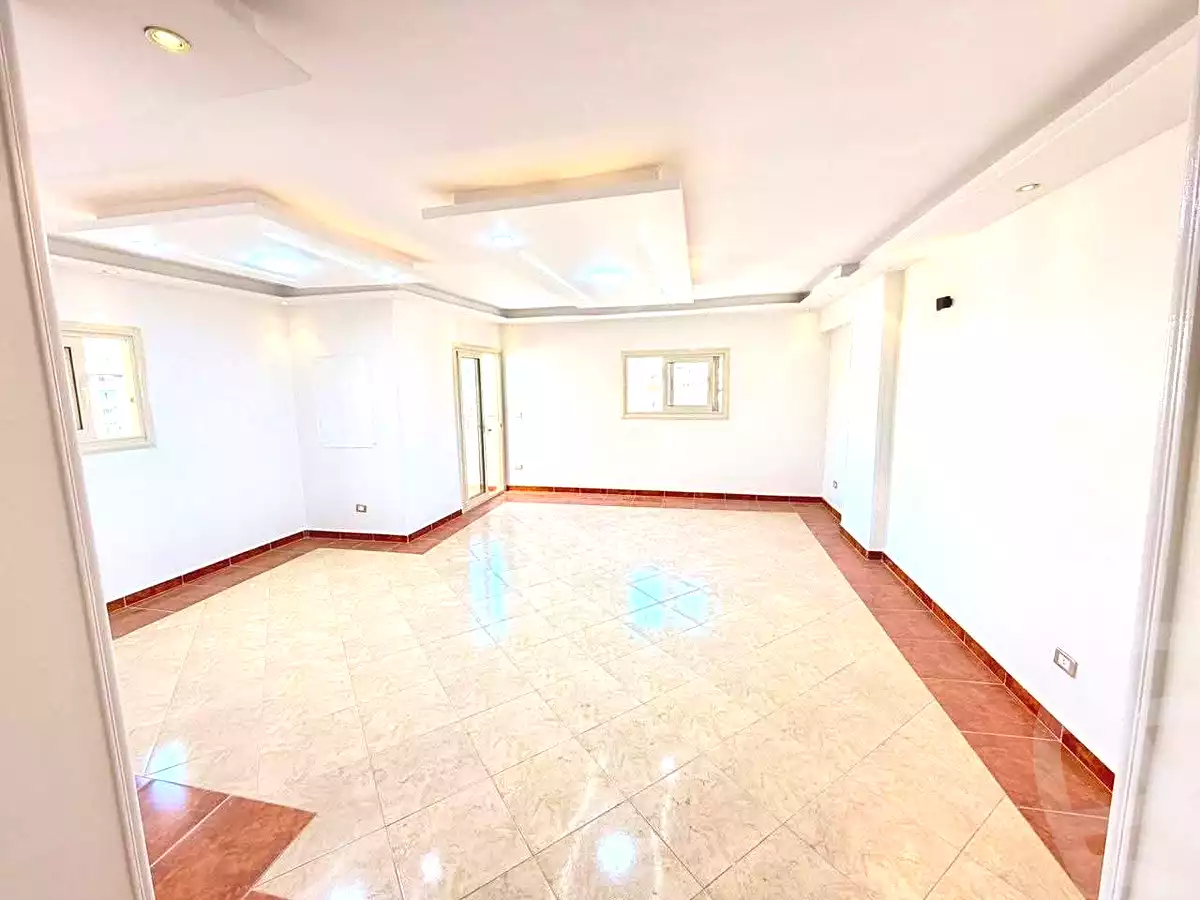 https://aqarmap.com.eg/en/listing/7106071-for-sale-alexandria-miami-mahmoud-el-isawy-st
