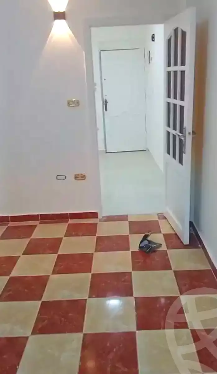 https://aqarmap.com.eg/en/listing/7106051-for-rent-alexandria-lsywf-el-falki