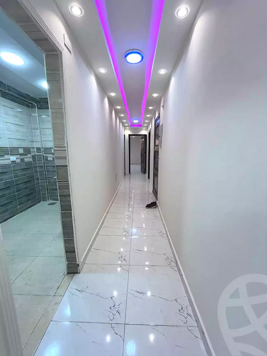 https://aqarmap.com.eg/ar/listing/7106842-for-sale-cairo-helwan-hadayek-helwan-nile-corniche-st