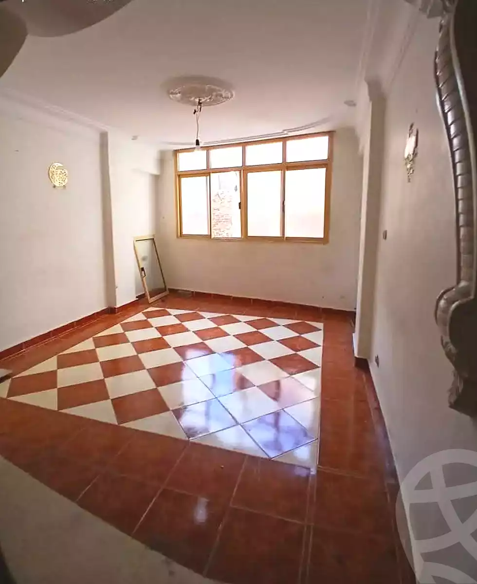 https://aqarmap.com.eg/ar/listing/7106858-for-sale-alexandria-lsywf-el-falki