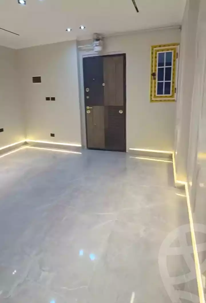 https://aqarmap.com.eg/ar/listing/7107615-for-sale-alexandria-el-asafra-shr-45