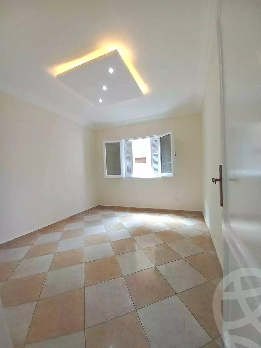 https://aqarmap.com.eg/en/listing/7107775-for-sale-alexandria-el-asafra-shr-45