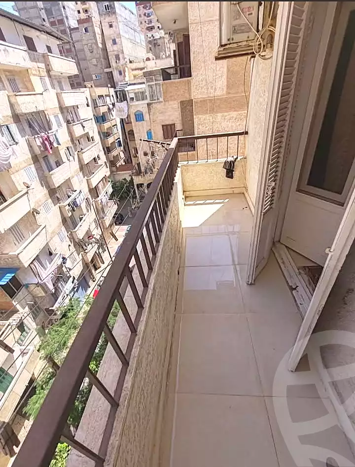 https://aqarmap.com.eg/en/listing/7107786-for-sale-alexandria-el-asafra-l-sfr-bhry