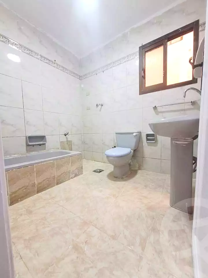 https://aqarmap.com.eg/ar/listing/7105626-for-sale-alexandria-al-agamy-shataa-el-nakheel