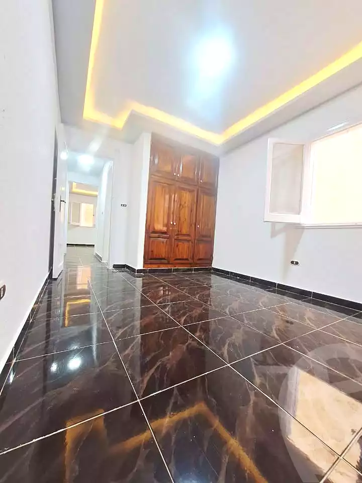 https://aqarmap.com.eg/ar/listing/7105626-for-sale-alexandria-al-agamy-shataa-el-nakheel