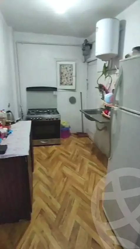 https://aqarmap.com.eg/ar/listing/7108088-for-sale-cairo-6th-of-october-el-ahyaa-neighborhood-11th