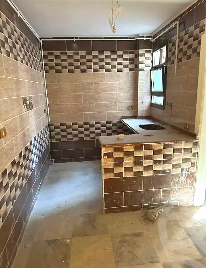 https://aqarmap.com.eg/ar/listing/7049247-for-sale-alexandria-al-agamy-el-hanouvel