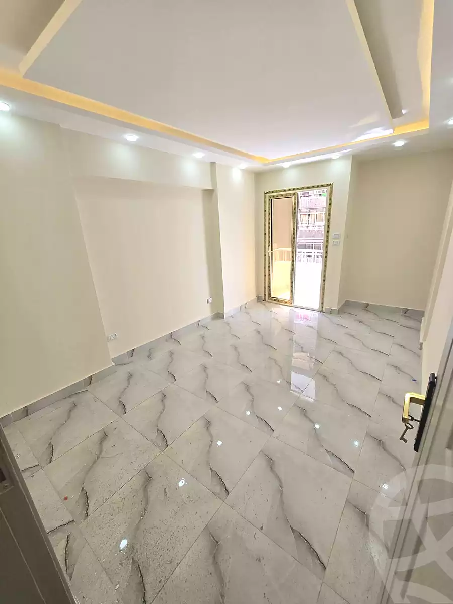 https://aqarmap.com.eg/ar/listing/7108173-for-sale-alexandria-el-asafra-l-sfr-bhry