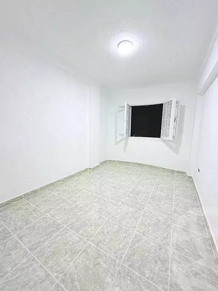 https://aqarmap.com.eg/ar/listing/7107909-for-sale-alexandria-al-agamy-shataa-el-nakheel