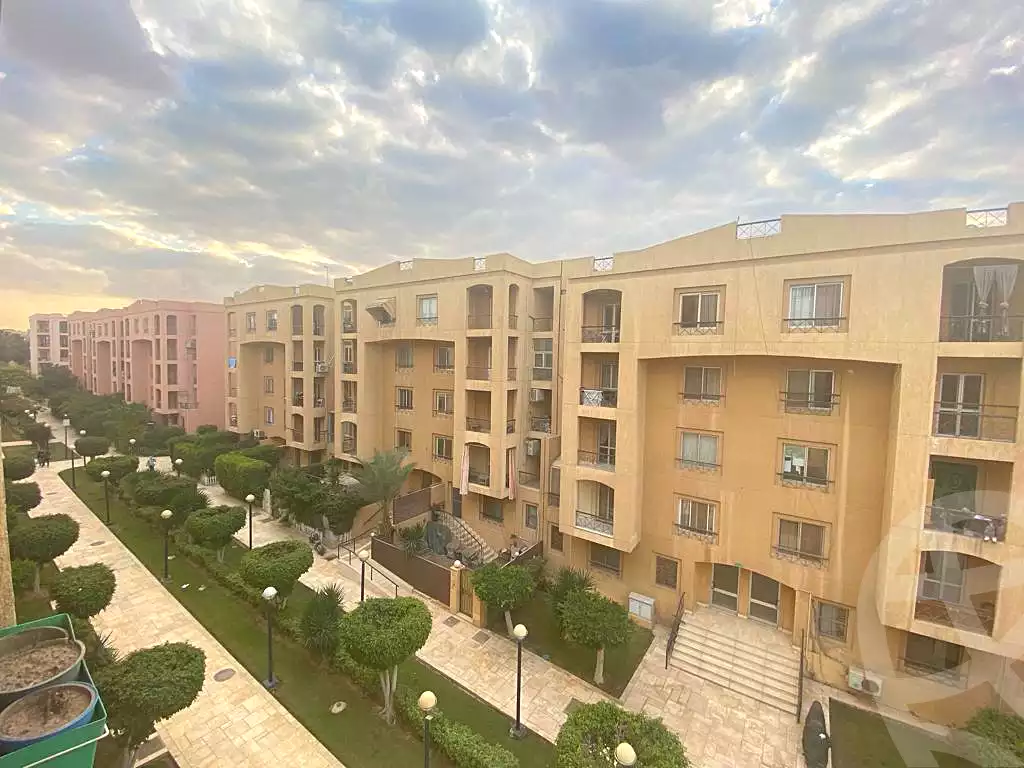 https://aqarmap.com.eg/ar/listing/7108405-for-sale-cairo-new-cairo-lrhb-city-phase-1-ali-amin-st