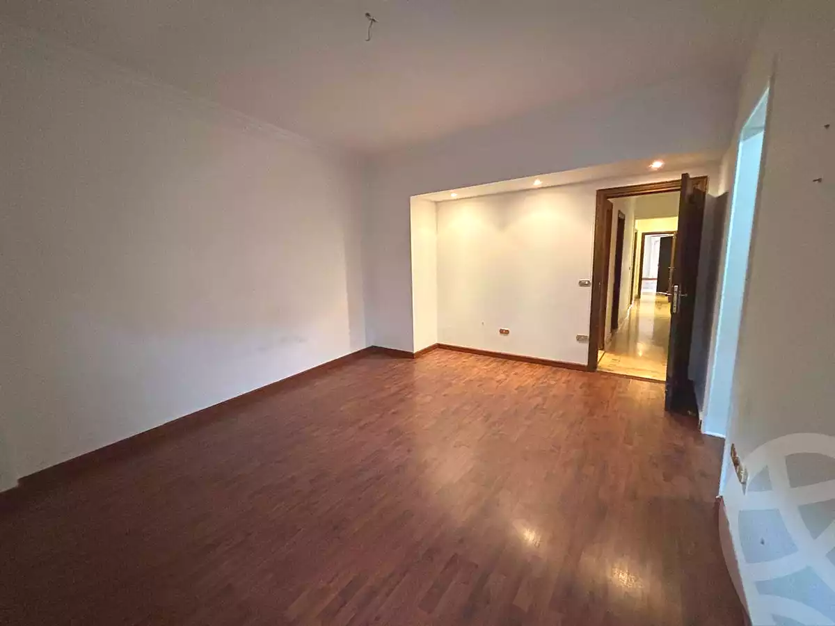 https://aqarmap.com.eg/ar/listing/7108479-for-rent-cairo-new-cairo-el-ahyaa-fifth-neighborhood-akhnaton-st
