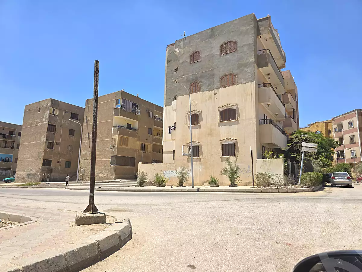 https://aqarmap.com.eg/ar/listing/7108857-for-sale-cairo-al-oubour-el-hay-el-awal-el-sadat-rd