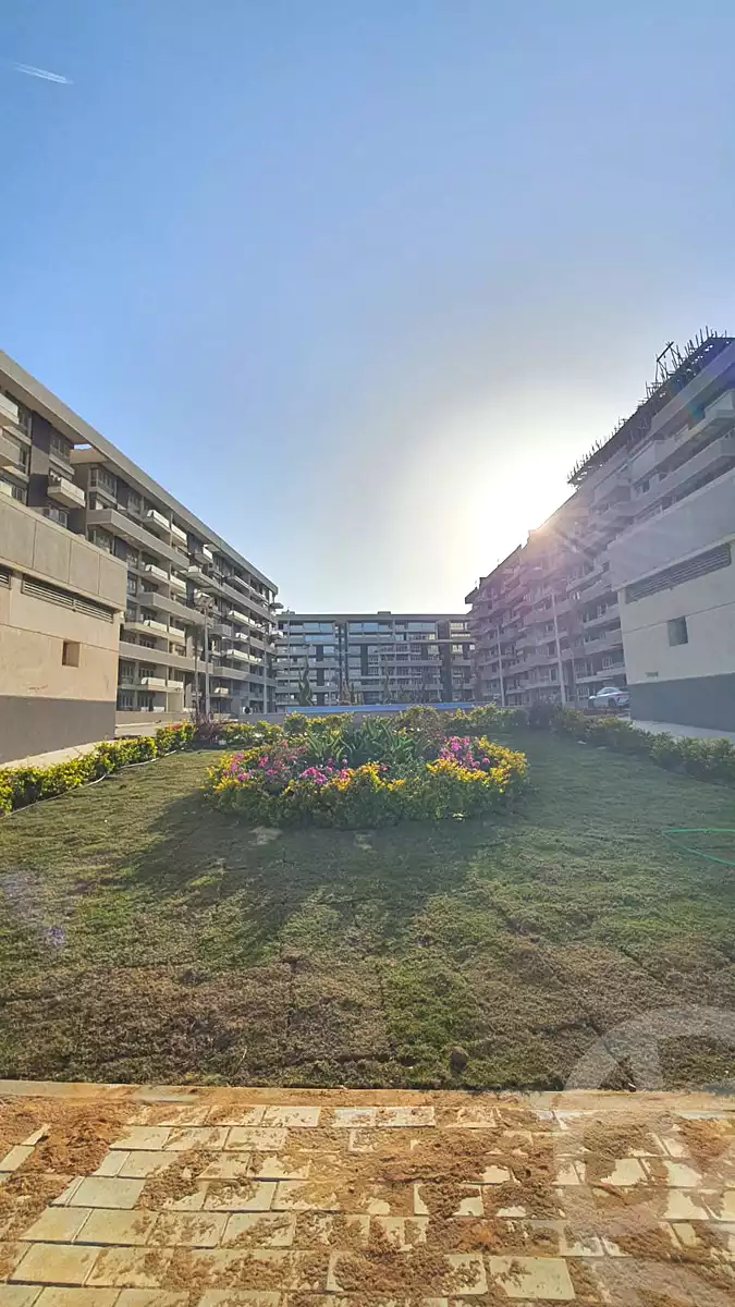 https://aqarmap.com.eg/ar/listing/7108905-for-sale-cairo-new-administrative-capital-r7-scenario