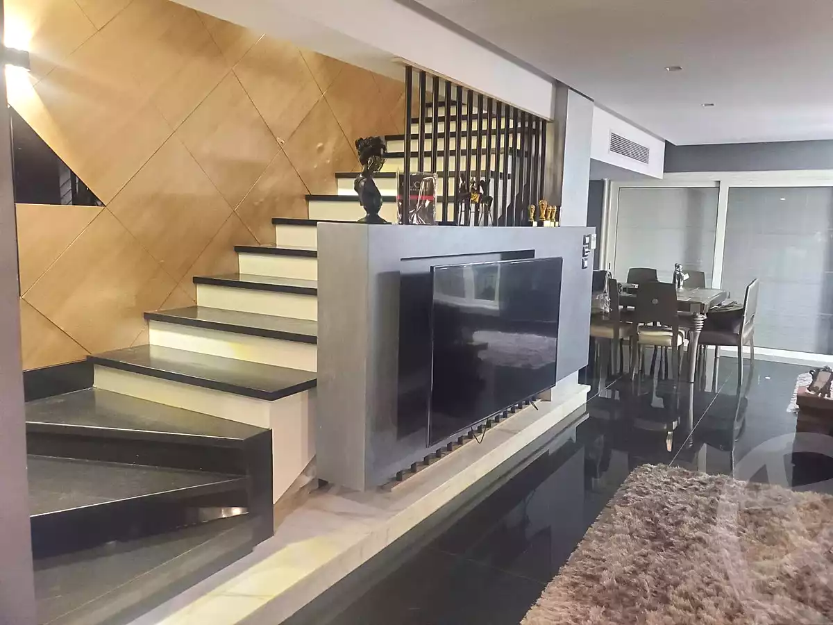 https://aqarmap.com.eg/ar/listing/7109005-for-rent-cairo-new-cairo-compounds-mountain-view-executive-residence