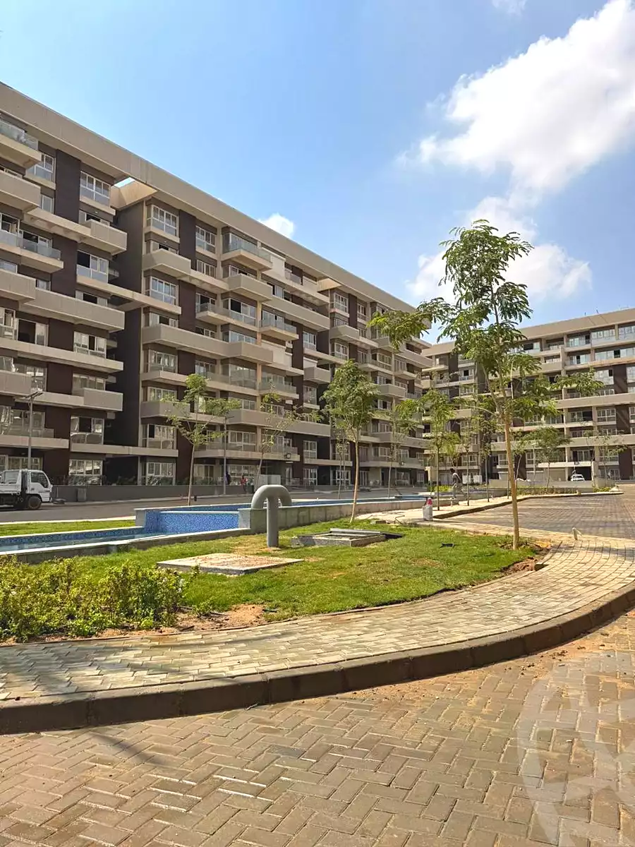 https://aqarmap.com.eg/ar/listing/7108998-for-sale-cairo-new-administrative-capital-r7-scenario