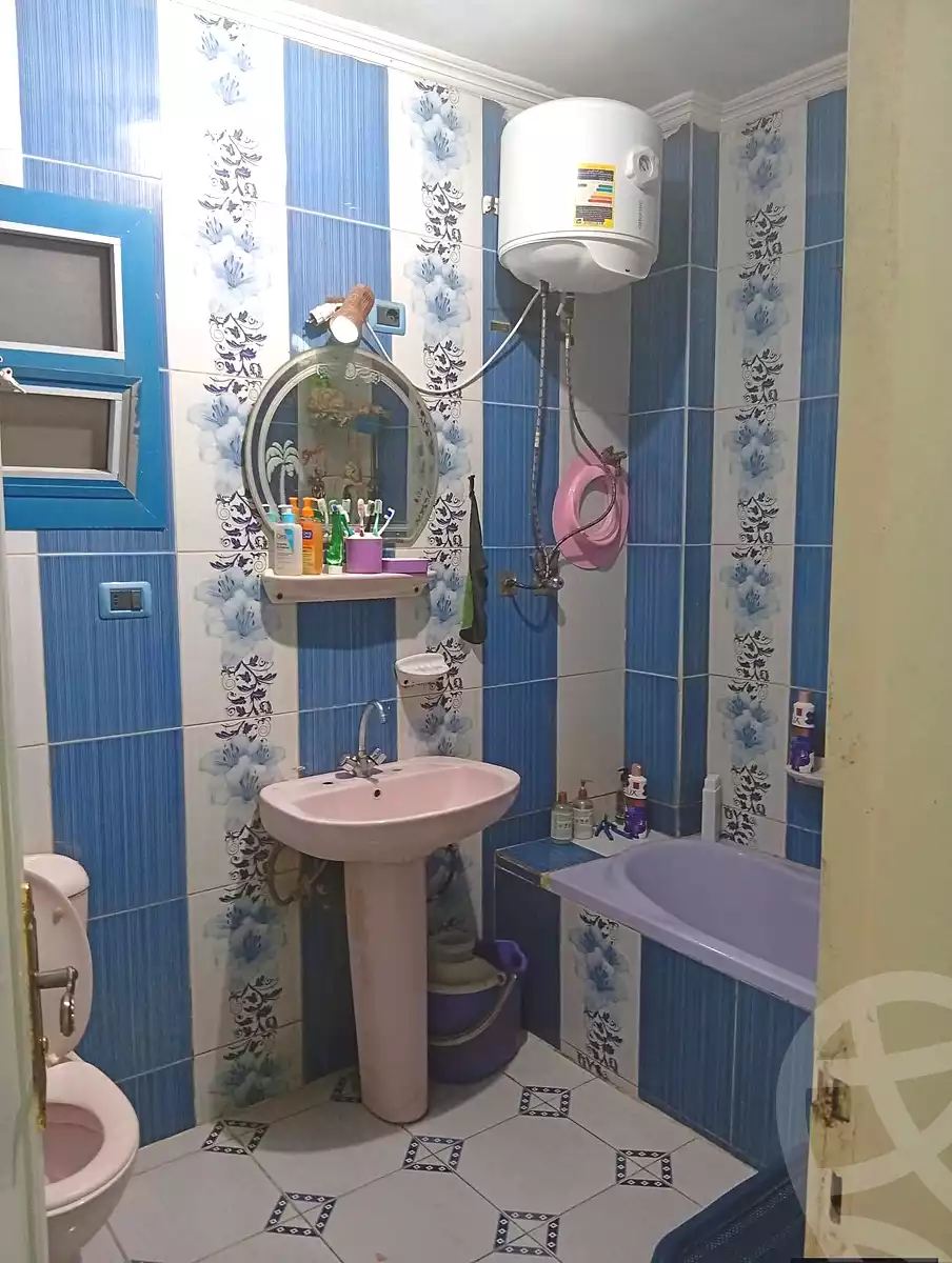 https://aqarmap.com.eg/en/listing/7109354-for-sale-alexandria-el-asafra-ahmed-tiesser-st