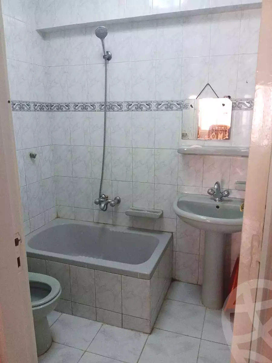 https://aqarmap.com.eg/ar/listing/7106026-for-rent-alexandria-al-agamy-shataa-el-nakheel