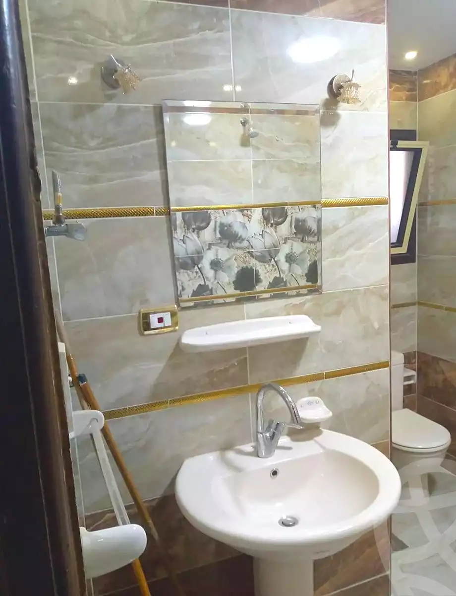 https://aqarmap.com.eg/ar/listing/7109781-for-sale-alexandria-al-agamy-lbytsh-al-kaada-st