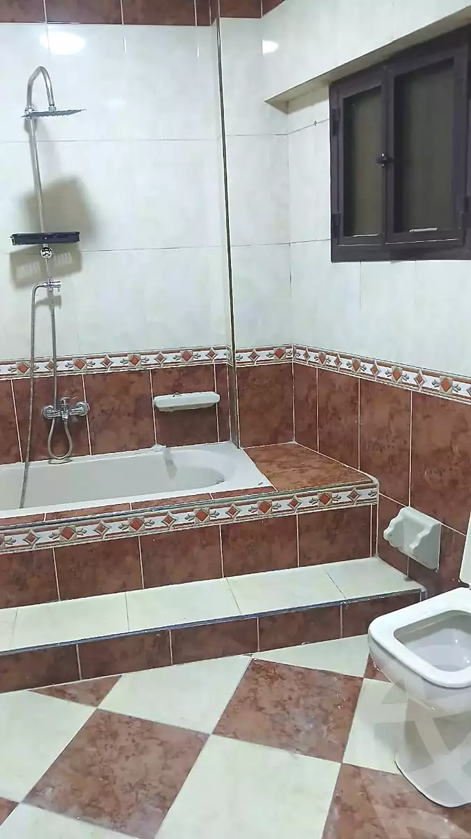 https://aqarmap.com.eg/en/listing/7109992-for-sale-cairo-shoubra-shr-shykwlny