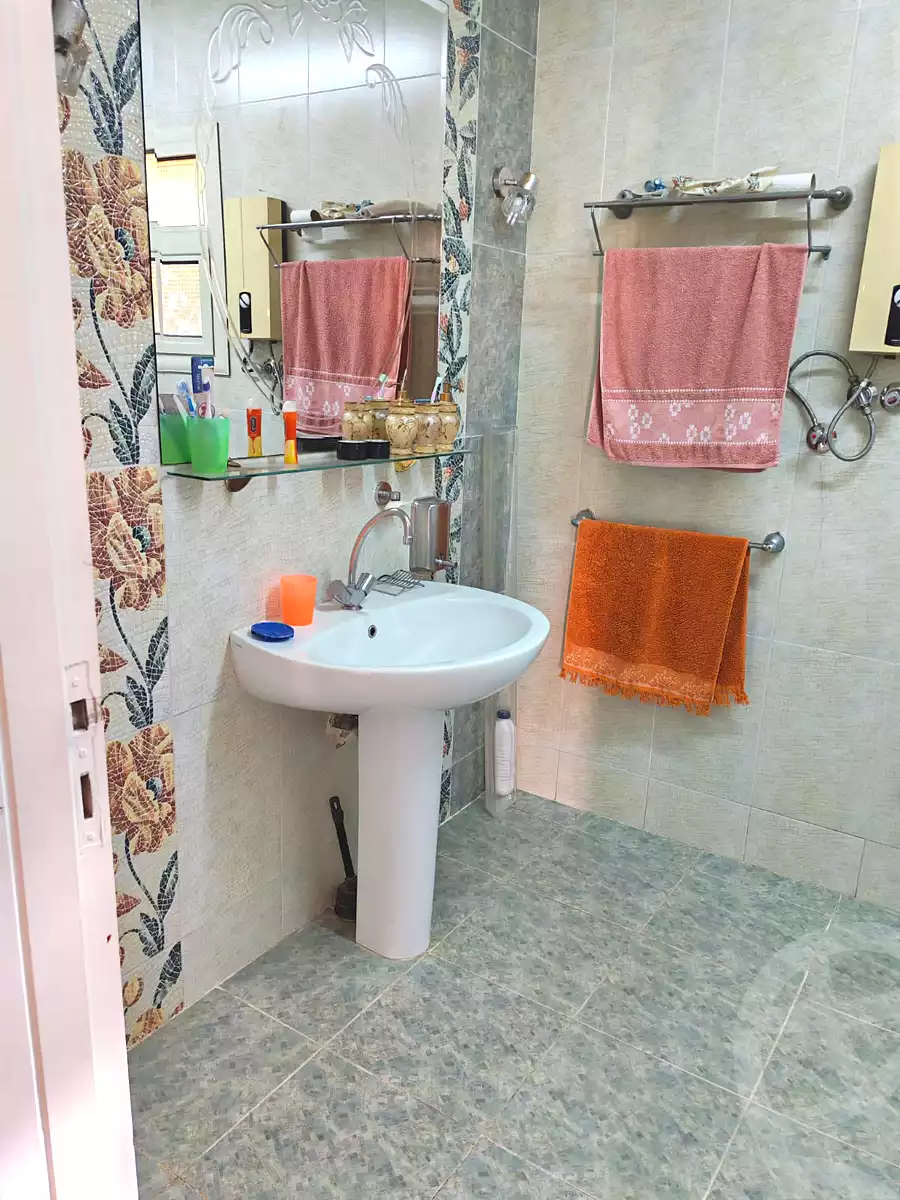 https://aqarmap.com.eg/ar/listing/7110249-for-sale-cairo-new-cairo-90th-street-south-teseen-st