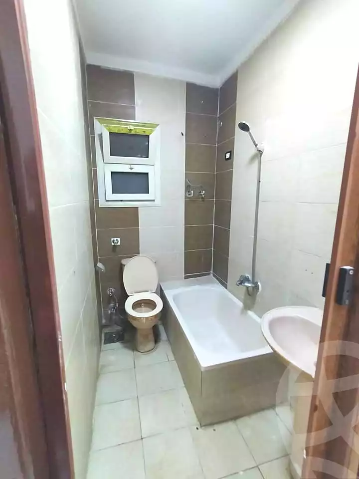 https://aqarmap.com.eg/en/listing/7110396-for-sale-alexandria-el-asafra-shr-45