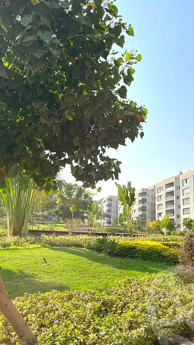 https://aqarmap.com.eg/ar/listing/7110489-for-sale-cairo-new-cairo-lmstqbl-syty-compounds-zyzyny-lmstqbl-rdk-llttwyr
