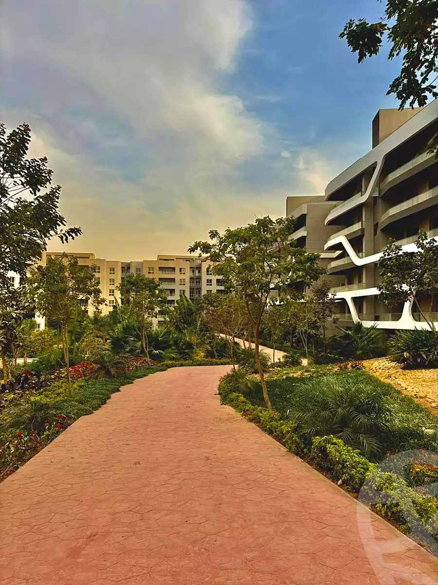 https://aqarmap.com.eg/ar/listing/7110489-for-sale-cairo-new-cairo-lmstqbl-syty-compounds-zyzyny-lmstqbl-rdk-llttwyr