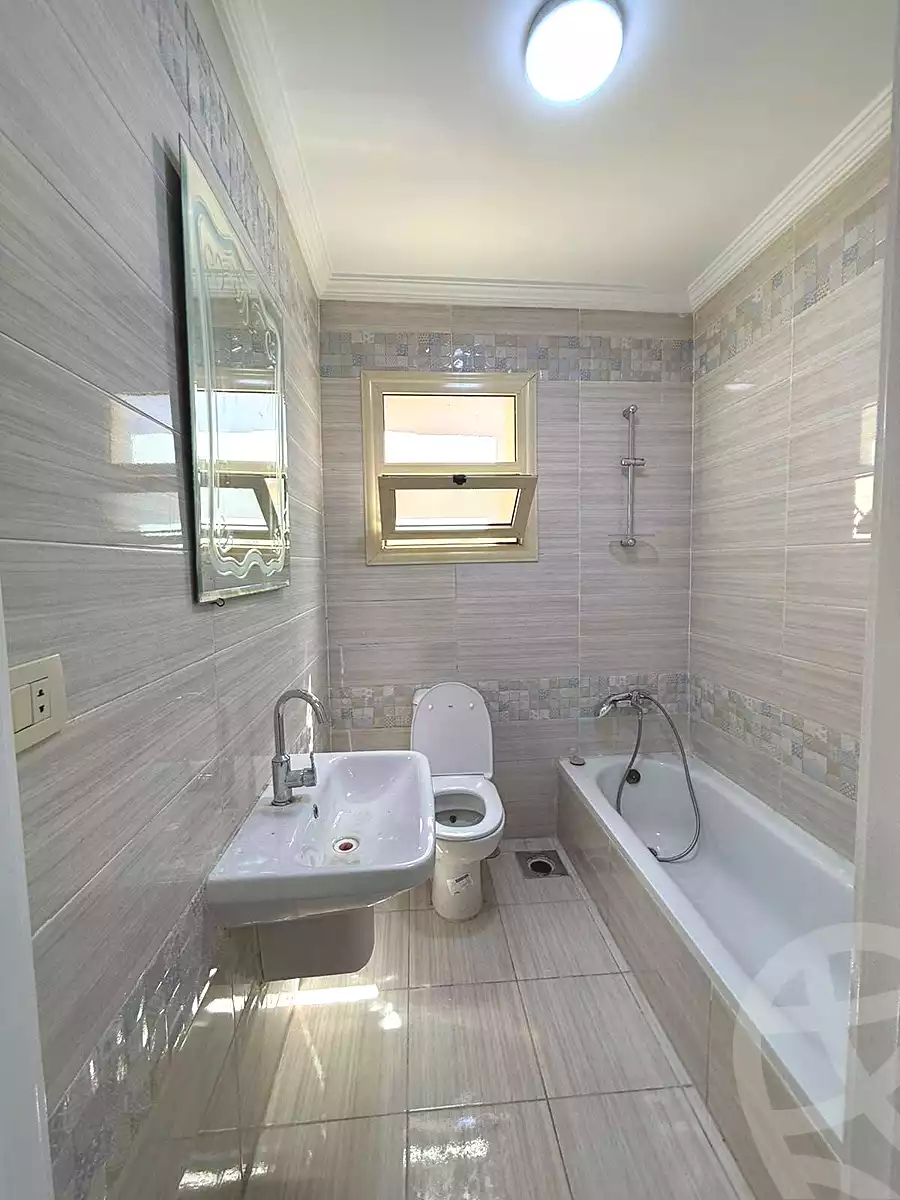 https://aqarmap.com.eg/ar/listing/7111110-for-sale-alexandria-sydy-bshr-sydy-bshr-bhry-shr-khld-bn-lwlyd