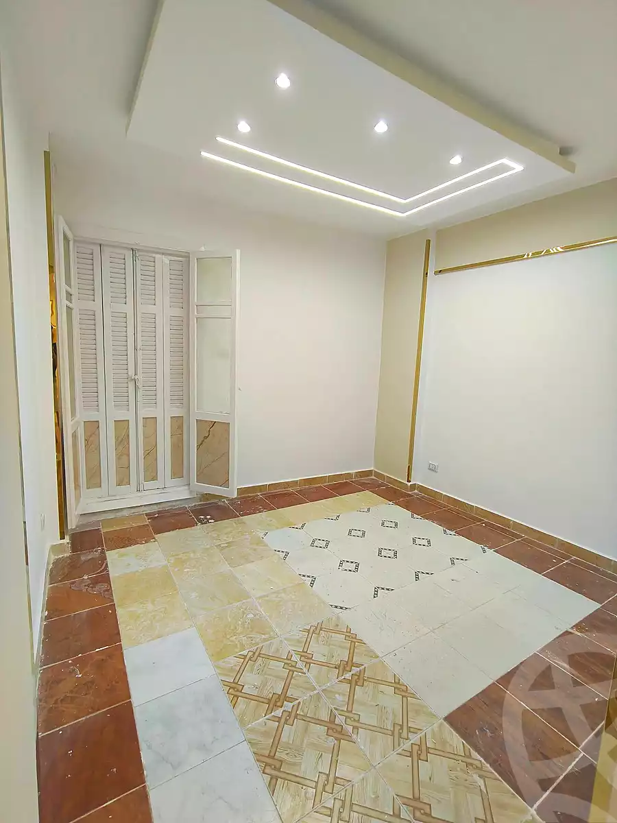 https://aqarmap.com.eg/ar/listing/7111160-for-sale-alexandria-lsywf-el-falki