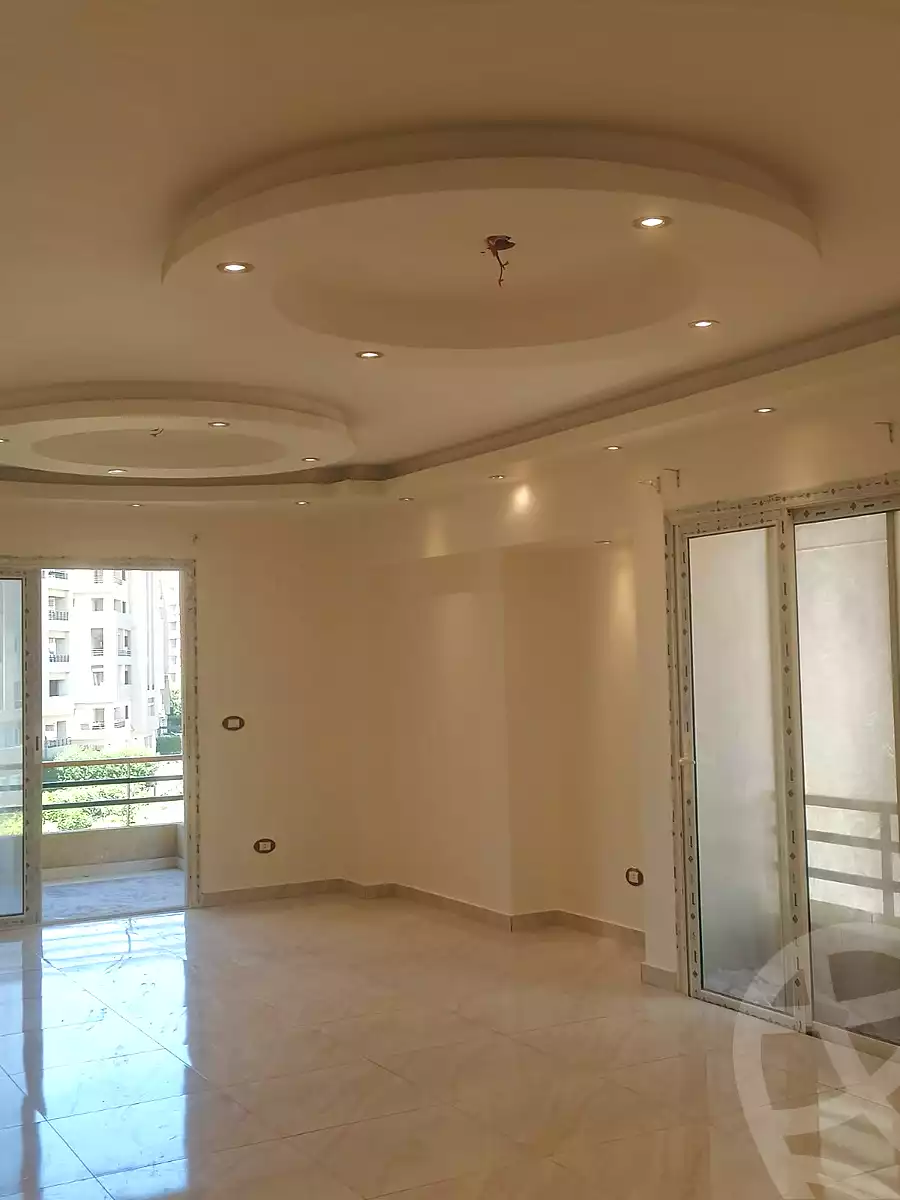 https://aqarmap.com.eg/ar/listing/7111497-for-rent-cairo-new-cairo-compounds-the-square