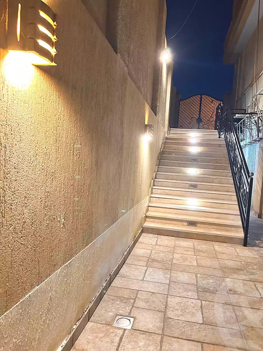 https://aqarmap.com.eg/ar/listing/7111565-for-rent-cairo-new-cairo-ganob-el-akadamiya-south-academy-h-amr-ibn-el-ass-st