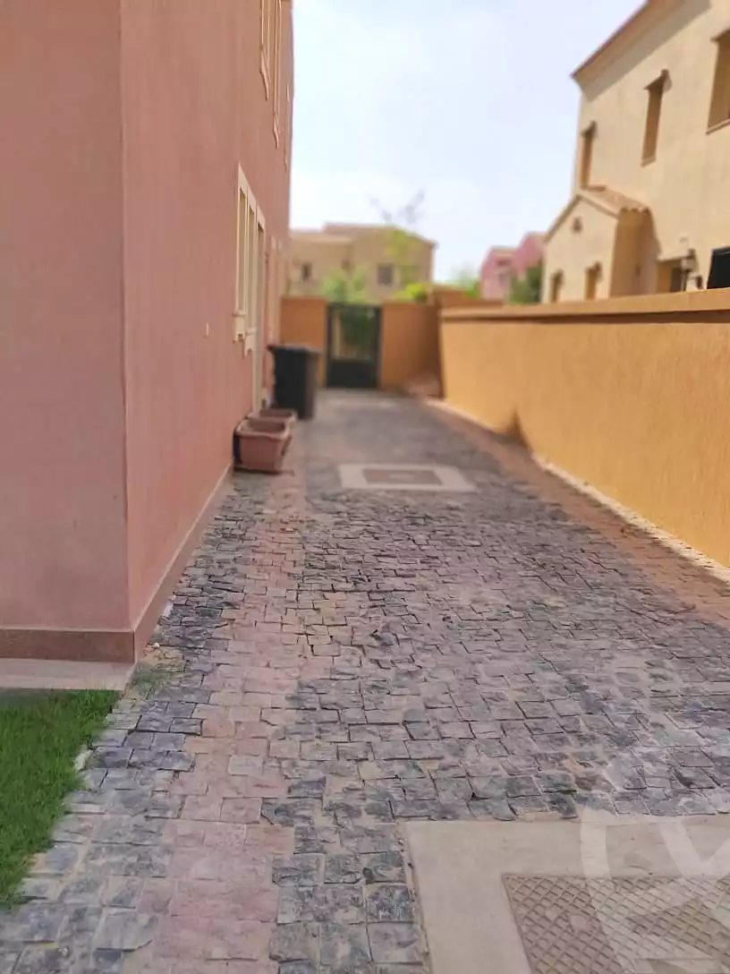 https://aqarmap.com.eg/en/listing/7111503-for-sale-cairo-new-cairo-compounds-mivida-mivida-parcel