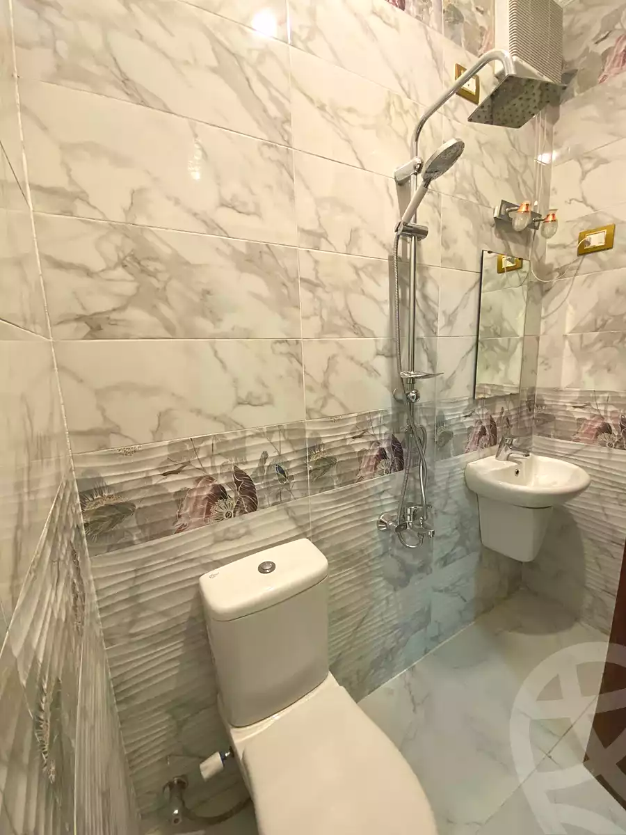 https://aqarmap.com.eg/ar/listing/7111591-for-rent-cairo-new-cairo-el-ahyaa-fourth-neighborhood-street-1