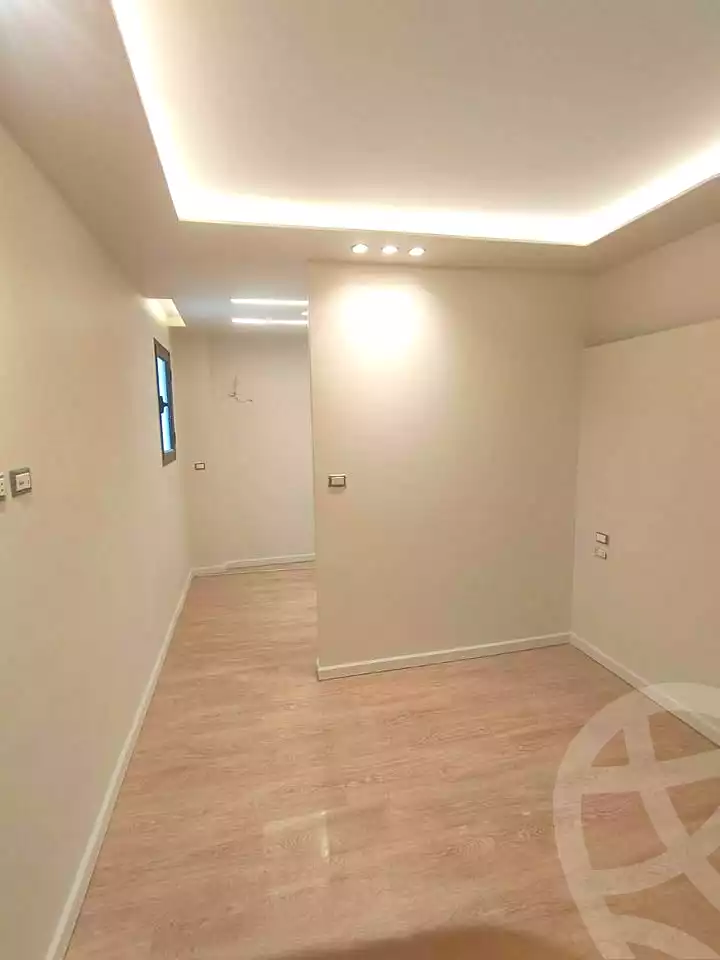 https://aqarmap.com.eg/en/listing/7111595-for-sale-alexandria-moharram-bey-hassan-pasha-elskandrany-st