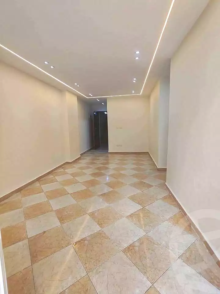 https://aqarmap.com.eg/ar/listing/7111611-for-sale-alexandria-el-asafra-shr-45