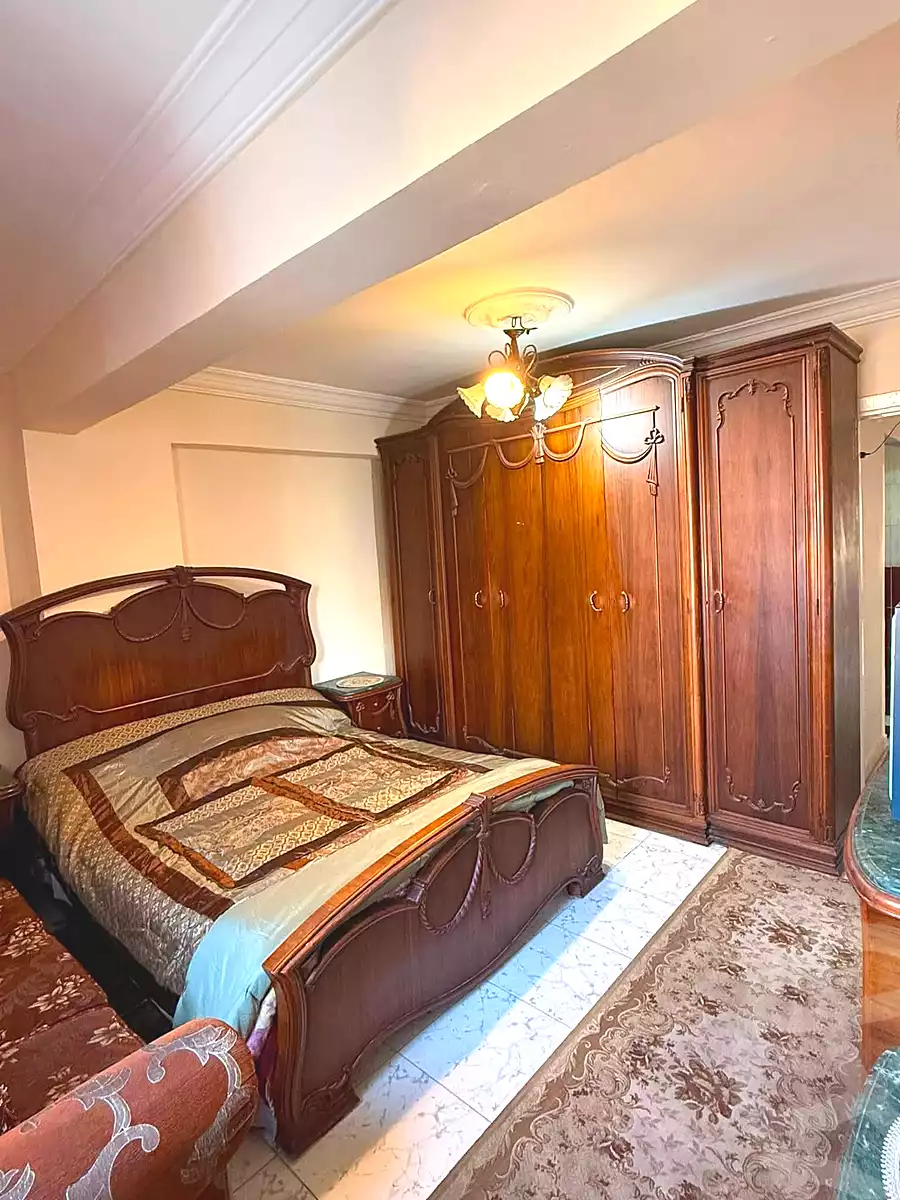 https://aqarmap.com.eg/ar/listing/7111650-for-sale-alexandria-sydy-bshr-sydy-bshr-bhry-ibrahim-el-sayed-st