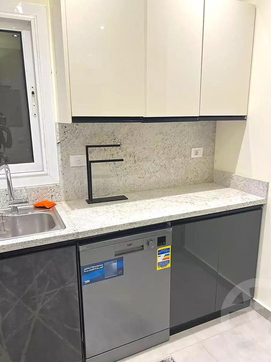 https://aqarmap.com.eg/en/listing/7111723-for-rent-cairo-new-cairo-compounds-hyde-park-centre-ville-hyde-park