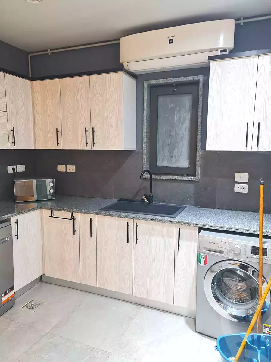 https://aqarmap.com.eg/ar/listing/7111788-for-rent-cairo-new-cairo-compounds-lake-view