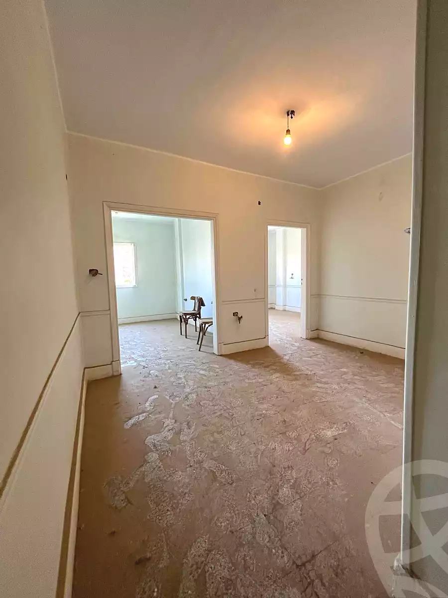 https://aqarmap.com.eg/ar/listing/7112055-for-sale-cairo-helwan-helwan-el-sharkeya-thabit-basha-st