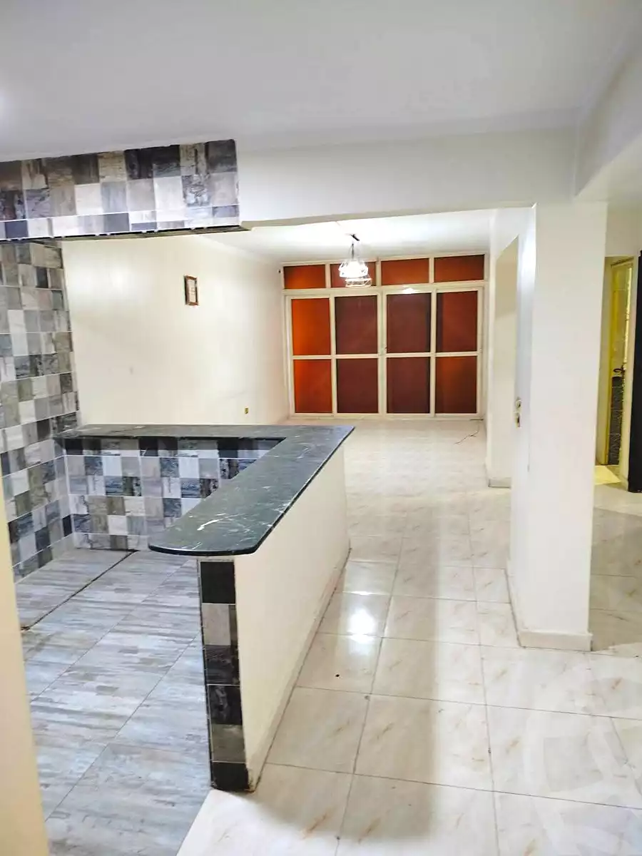 https://aqarmap.com.eg/ar/listing/7112260-for-sale-cairo-nozha-2-el-khamseen-st