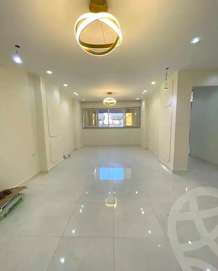 https://aqarmap.com.eg/ar/listing/7112321-for-sale-alexandria-al-agamy-lbytsh-bianchiii