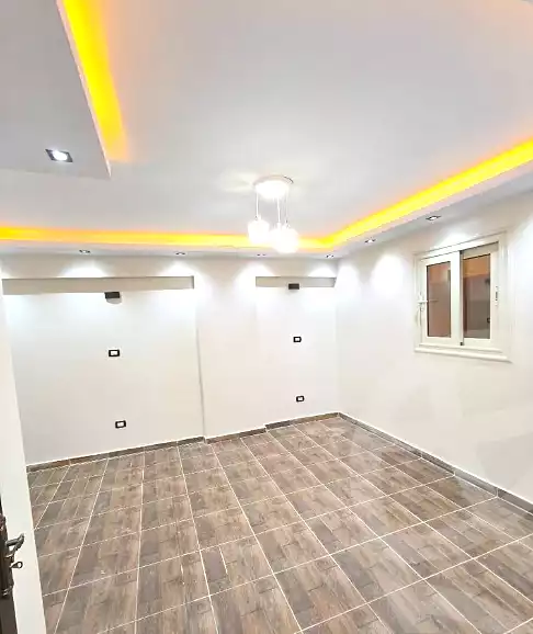 https://aqarmap.com.eg/ar/listing/7112592-for-sale-alexandria-bw-qyr-street-16