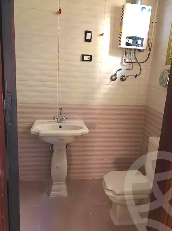 https://aqarmap.com.eg/ar/listing/7112788-for-rent-cairo-15th-of-may-Neighbourhood 10