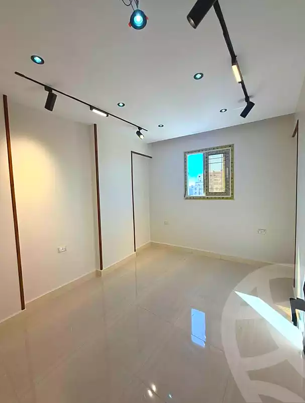 https://aqarmap.com.eg/ar/listing/7113414-for-sale-alexandria-al-agamy-lbytsh-bianchiii