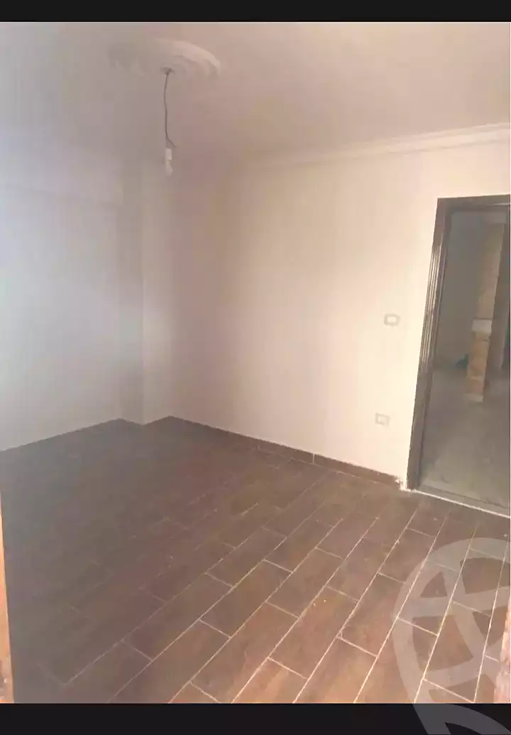 https://aqarmap.com.eg/ar/listing/7114144-for-sale-alexandria-al-agamy-el-hanouvel-al-haded-we-al-soulb-st