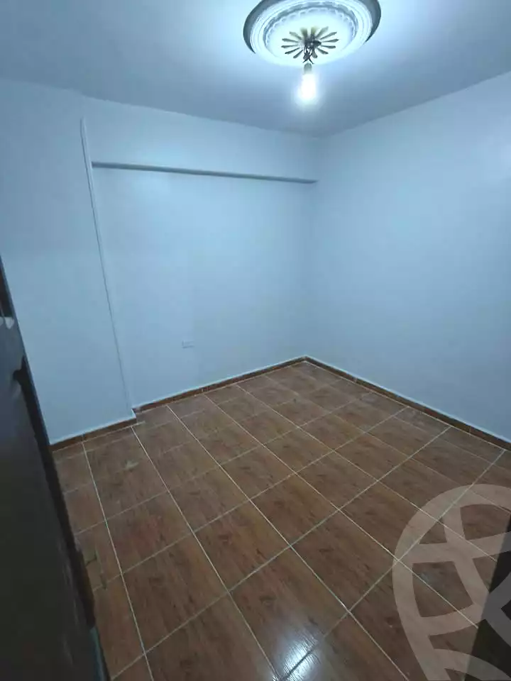 https://aqarmap.com.eg/ar/listing/7114767-for-sale-alexandria-lsywf-el-falki