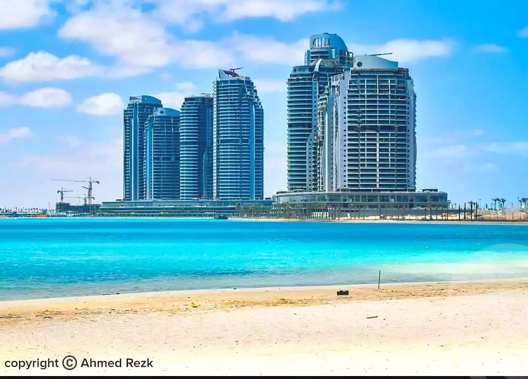 https://aqarmap.com.eg/ar/listing/7114774-for-sale-north-coast-new-alamein-mntj-t-l-lmyn-ljdyd-beachfront-tower-city-edge