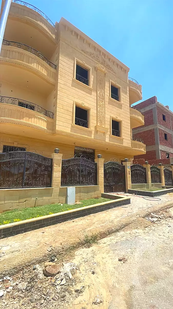 https://aqarmap.com.eg/ar/listing/7114916-for-sale-cairo-new-cairo-el-banafsg-el-banafsag-1-tagan-st