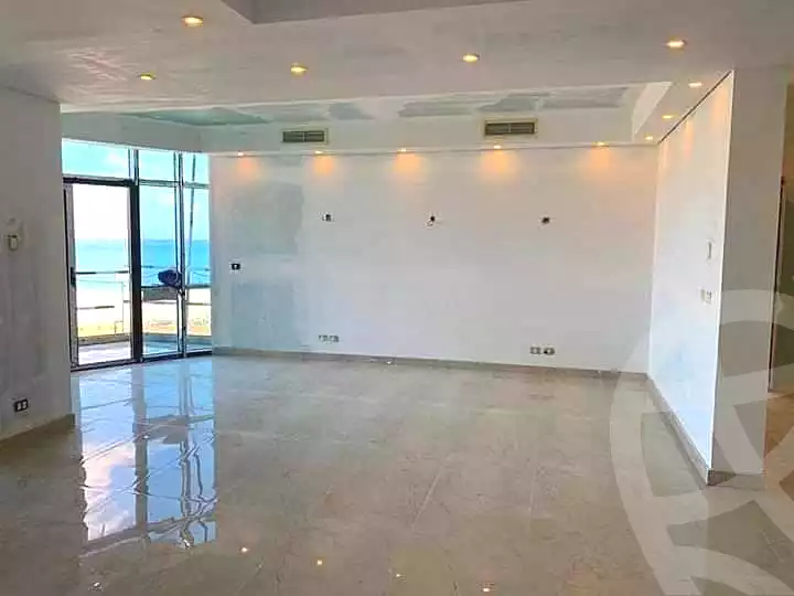 https://aqarmap.com.eg/ar/listing/7114930-for-sale-north-coast-new-alamein-mntj-t-l-lmyn-ljdyd-beachfront-tower-city-edge